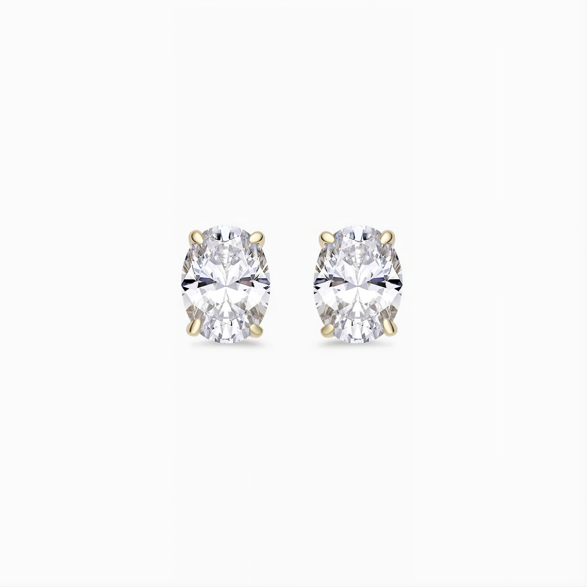 Oval cut stud earrings in 18K gold plated 925 sterling silver